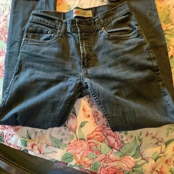 Levi Blue Ladies 541 Athletic Fit Size 16 Reg - Picture 4 of 7